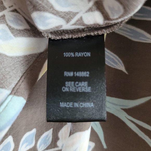 Torrid Challis Button-Front Dolman Sleeve Top - Picture 8 of 9